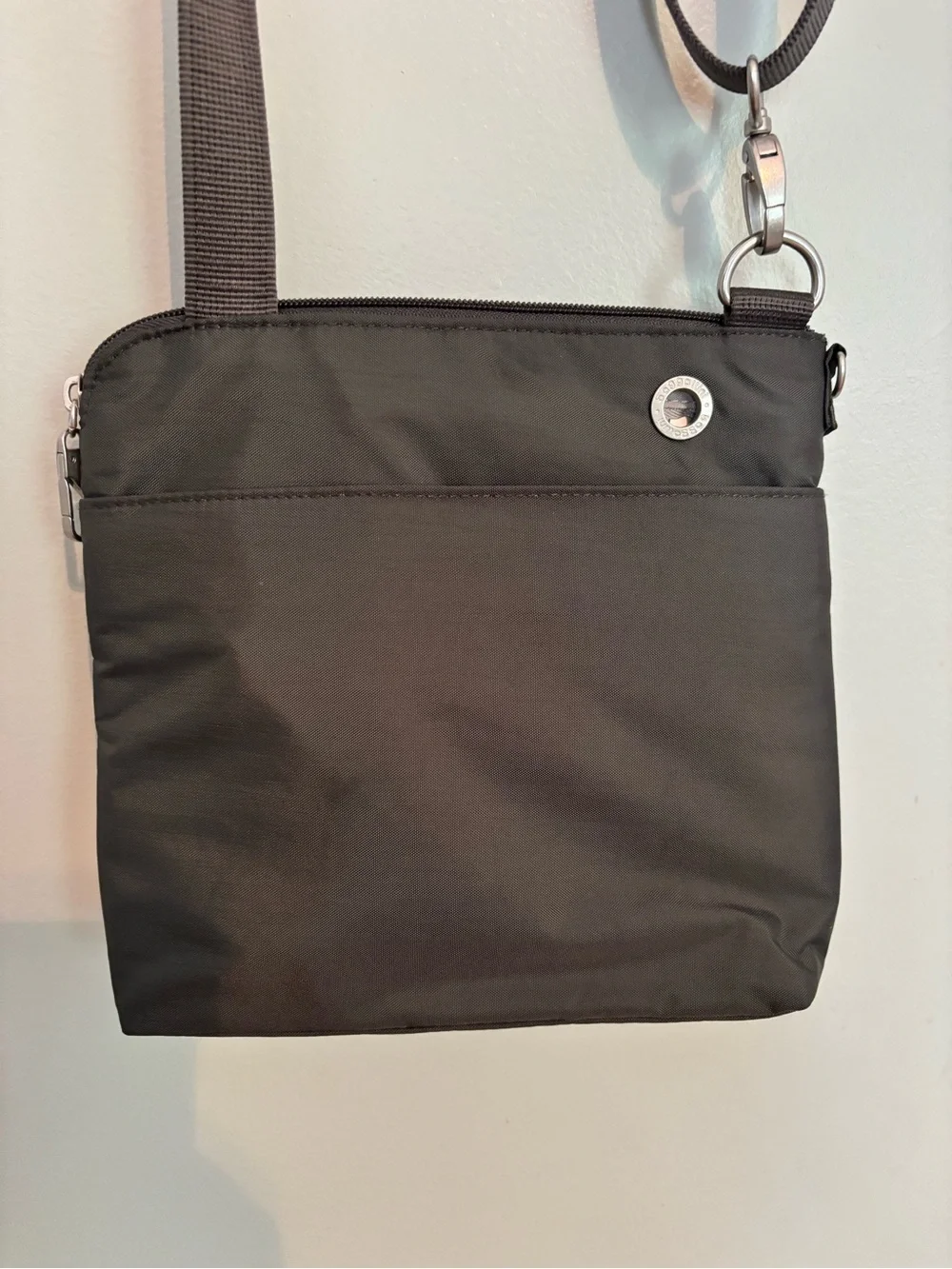 Baggallini anti theft crossbody bag dark grey EUC - Picture 6 of 8